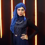 Indah Nevertari Jilbab Biru