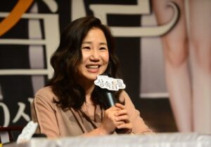 Foto Terbaru Kim Eun-Sook