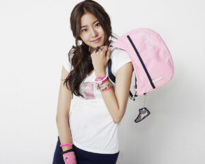 Korean Artis Uee