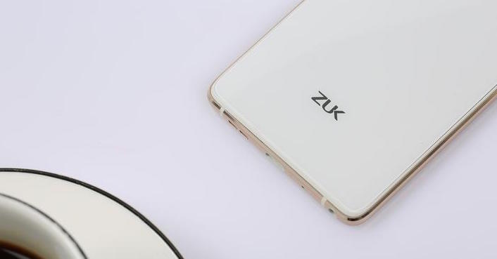 ZUK Z2 Pro warna Putih