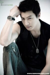 Wajah Cakep Park Gun Hyung