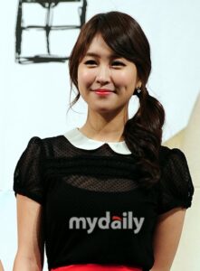 park min ji image