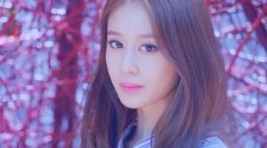 Park Ji-yeon di VM TIAMO T-ARA 2016