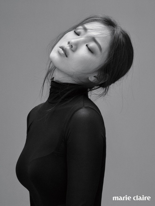 Lee Sung Kyung Photoshoot Black And White In Marie Claire
