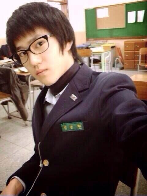 Suho EXO Pre Debut School Photo 2