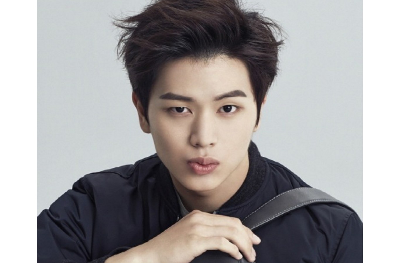 Yook Sung Jae Cool Pose Photo 2017