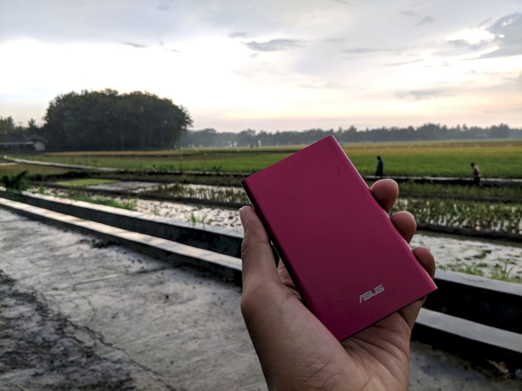 Elegan Dan Eye Cathing ZenPower Slim 6000mAH