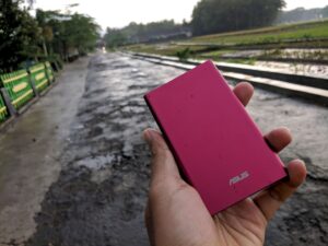 Warna Keren Merah ZenPower Slim 6000mAH (Pocket)