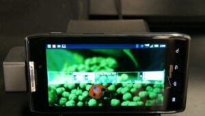 Motorola Droid RAZR - 5
