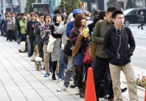 iPhone 4s outside an apple store in tokyo