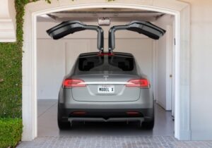 Tesla Model X, Mobil Sport tahun 2016