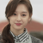 Senyum Kim Ji-won