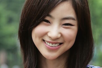 Wajah Tersenyum Jeon Soo-jin